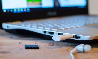 Verschiedene Arten von USB-Anschlüssen kennenlernen