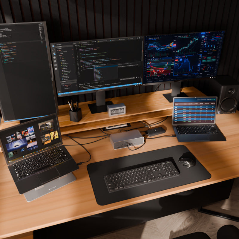 Thunderbolt™ 5 Triple Video 8K EcoSmart™ Dock con 140 W EPR