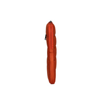 targus puffer sleeve side view