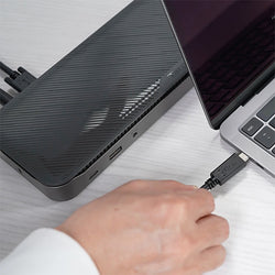 Targus Refroidisseur PC portable avec Hub USB 4 Ports, Ventilateur ordinateur  portable jusqu'à 17,3'', Station d'accueil 4 niveaux avec 2 ventilateurs –  Noir, AWE81EU : : Informatique